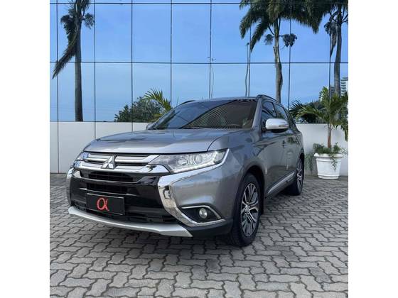 MITSUBISHI OUTLANDER 3.0 GT 4X4 V6 24V GASOLINA 4P AUTOMÁTICO MITSUBISHI OUTLANDER 3.0 GT 4X4 V6 24V GASOLINA 4P AUTOMÁTICO